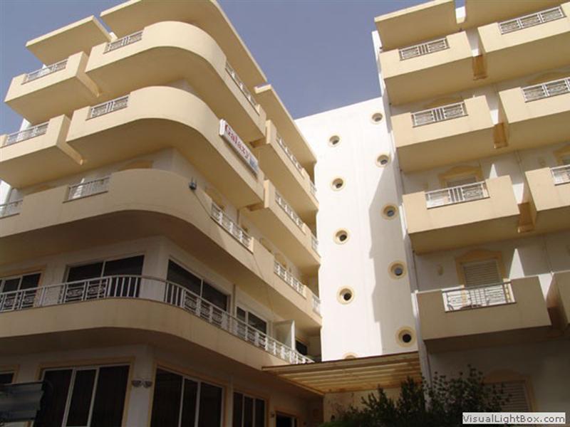 Galaxy Hotel Ierápetra Екстериор снимка