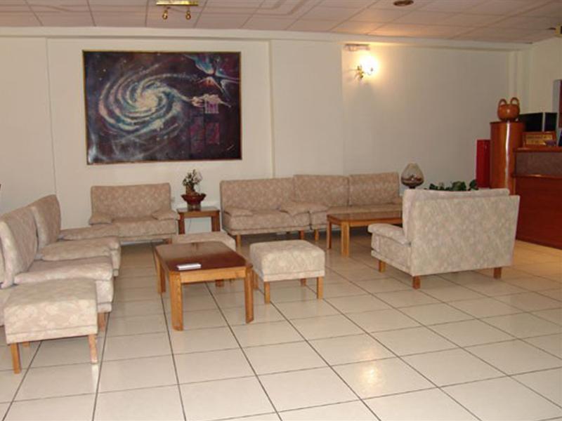 Galaxy Hotel Ierápetra Екстериор снимка