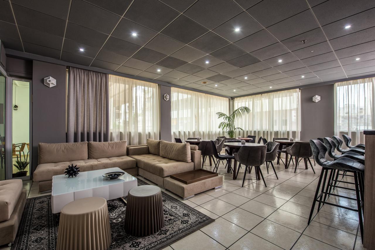 Galaxy Hotel Ierápetra Екстериор снимка