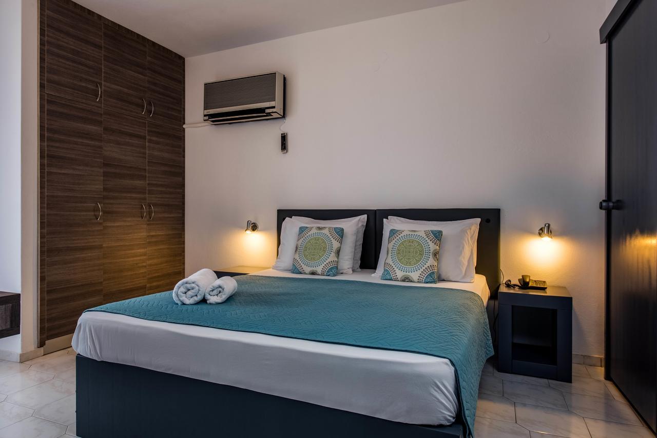Galaxy Hotel Ierápetra Екстериор снимка