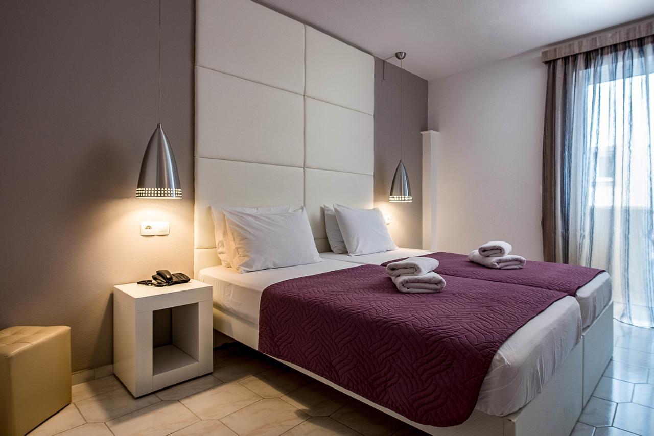 Galaxy Hotel Ierápetra Екстериор снимка