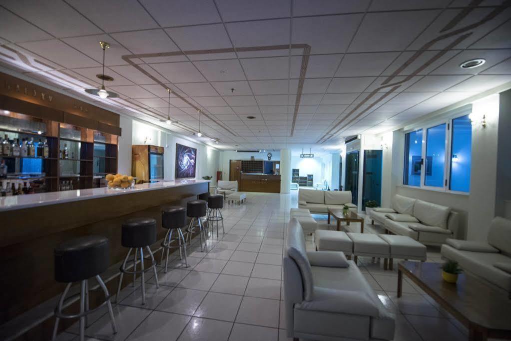 Galaxy Hotel Ierápetra Екстериор снимка